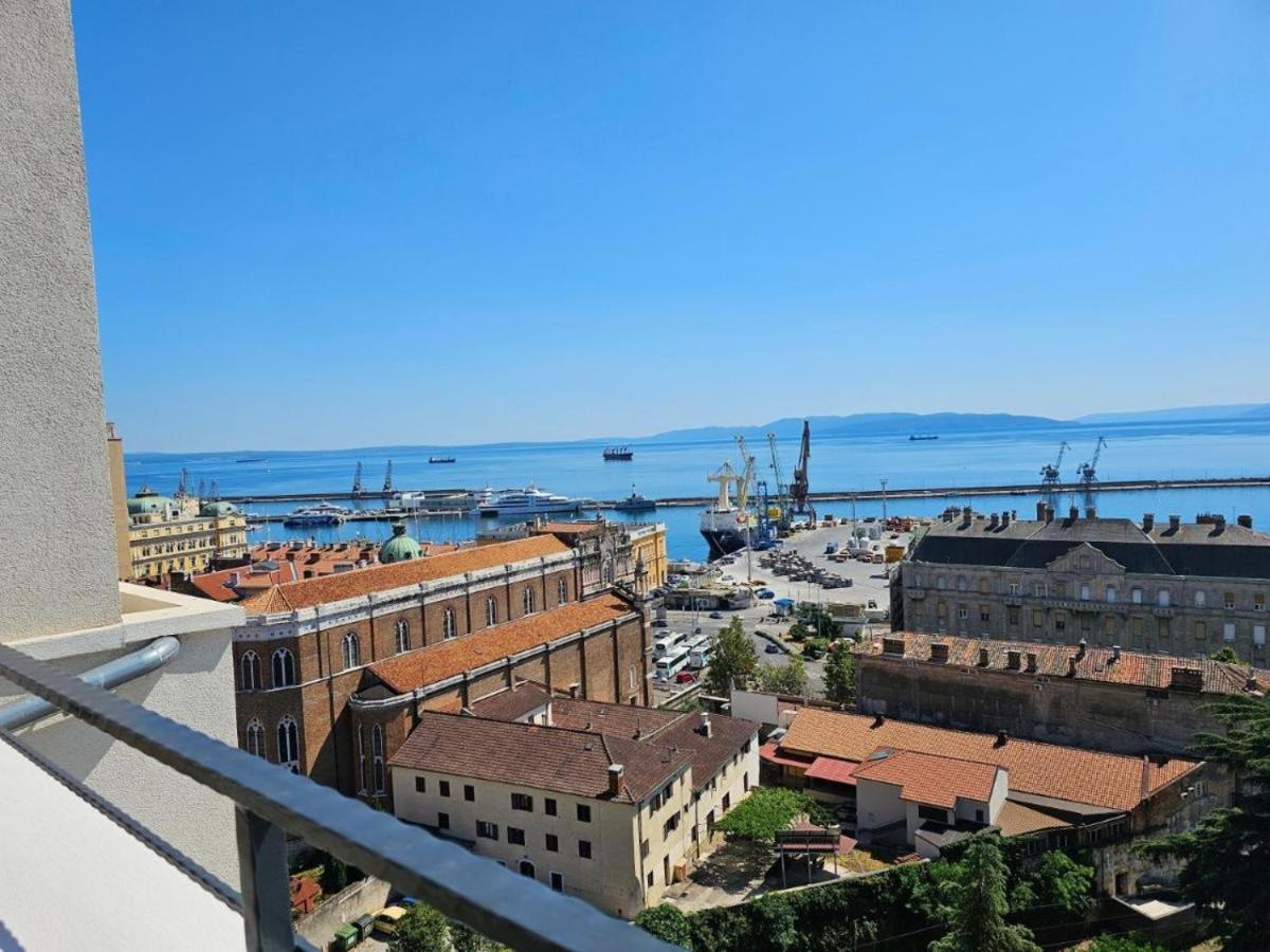 105M2 Penthouse Sea View Rijeka With Free Garage Parking Apartment Exterior photo